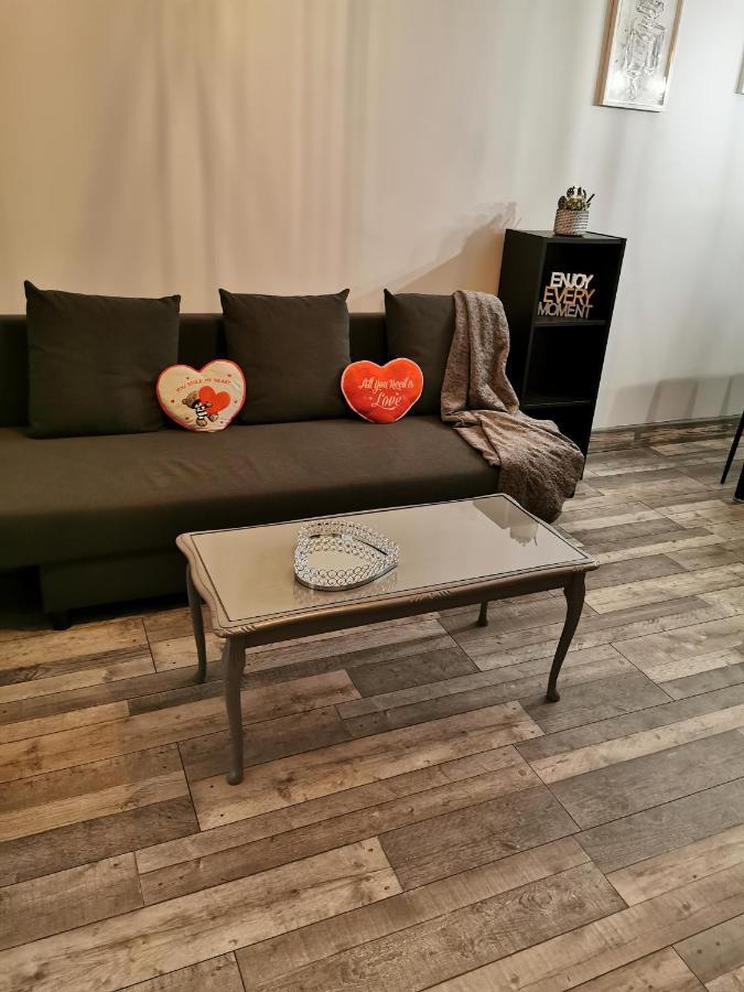 Palaz 2 - 2 Bedroom Flat Эдмонтон Экстерьер фото